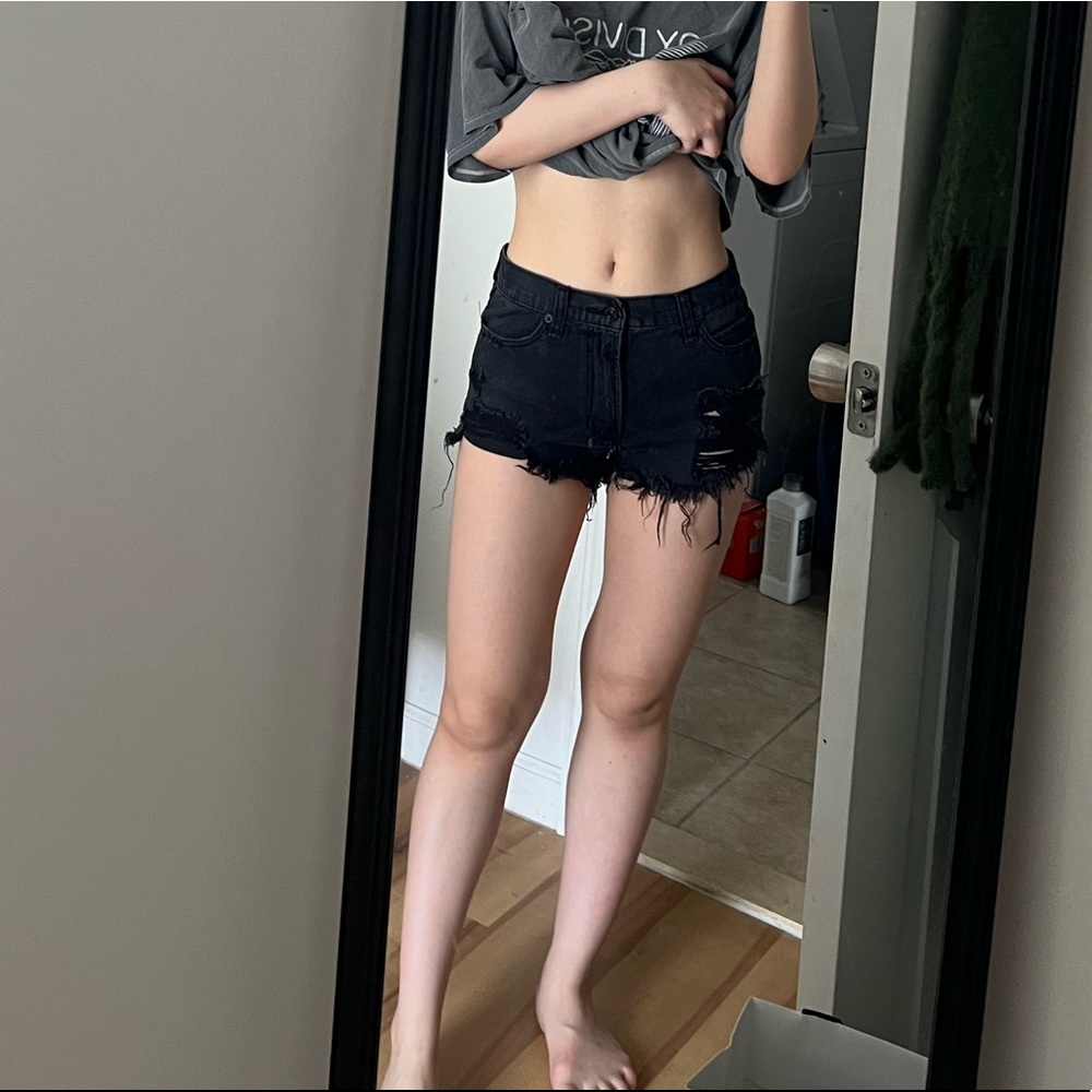 abercrombie black shorts